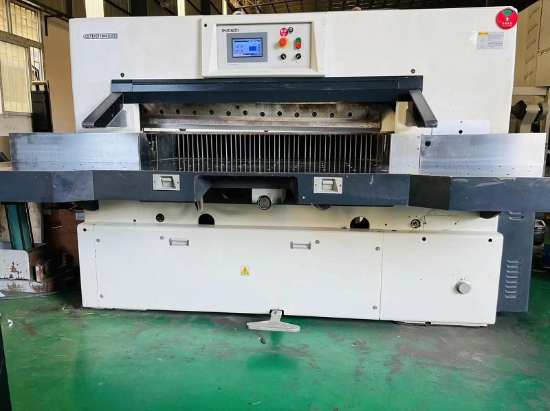 切紙機工作時，樓下聲音很大如何解決？